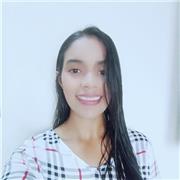 Tecnologa en Gestión Comunitaria, con experiencia en el área de las ciencias sociales y humanas